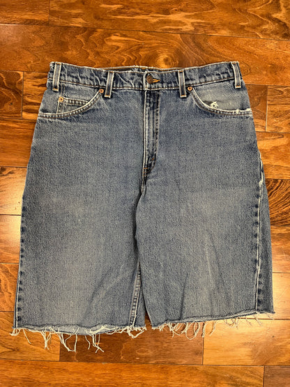 1998 Levi's 560 Mid Wash Shorts (32)