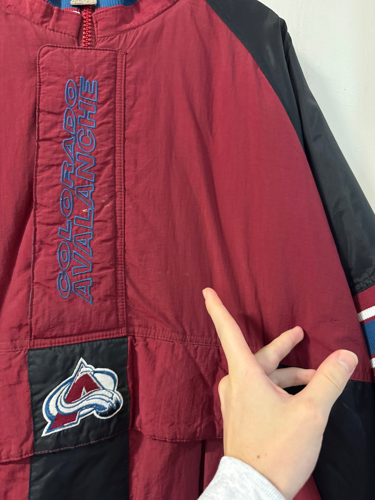 90s Colorado Avalanche Vintage NHL Starter Puffer Jacket (XL)