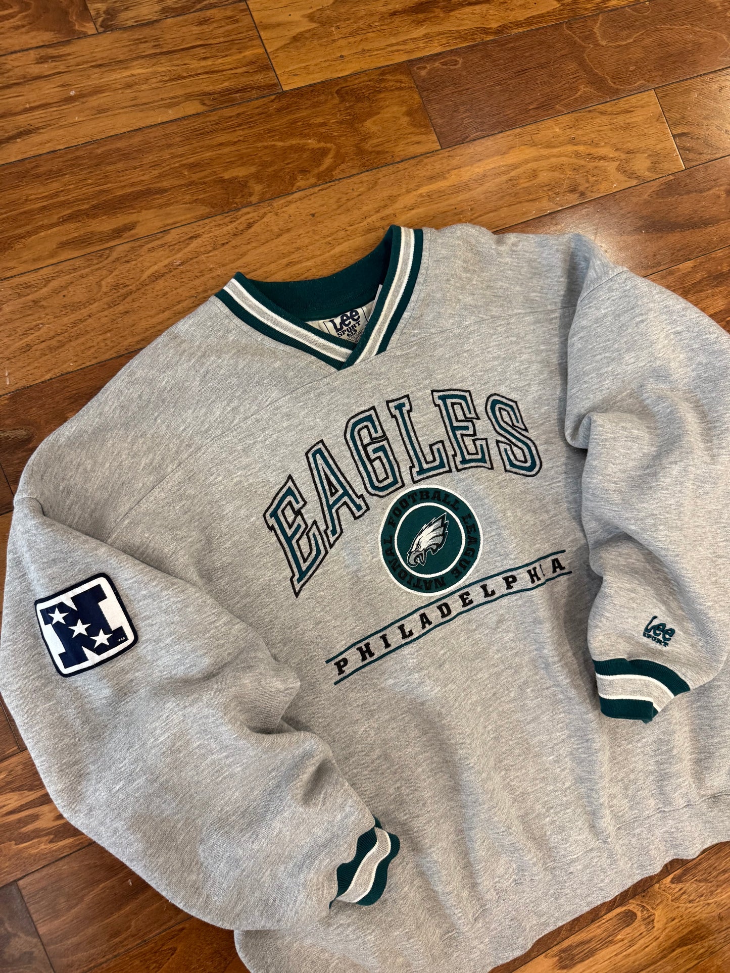 90s Philadelphia Eagles Embroidered Lee Sports Crewneck (XL)