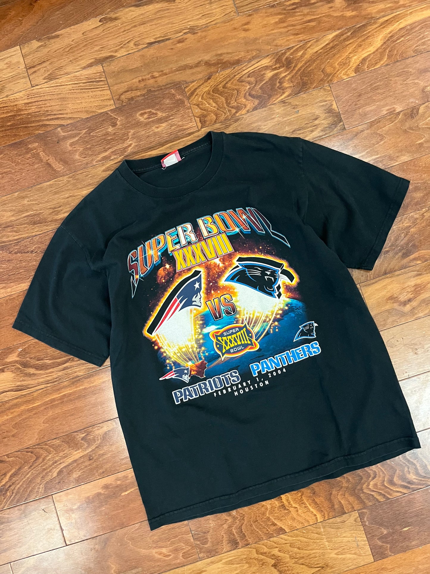 2004 Patriots v Panthers SB Black Tee (L)