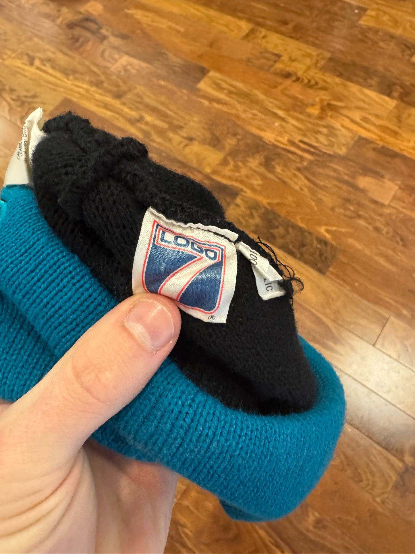 1994 Charlotte Hornets Looney Tunes Bugs Bunny Beanie (OS)