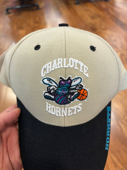 90s Charlotte Hornets Velcro Strap Hat (OS)