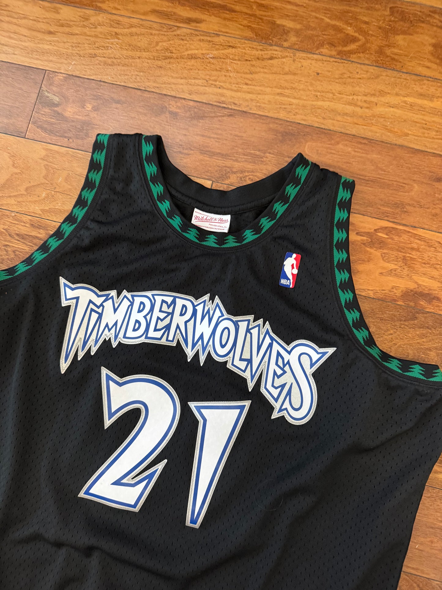 Timberwolves Garnett Mitchell & Ness Jersey (XXL)