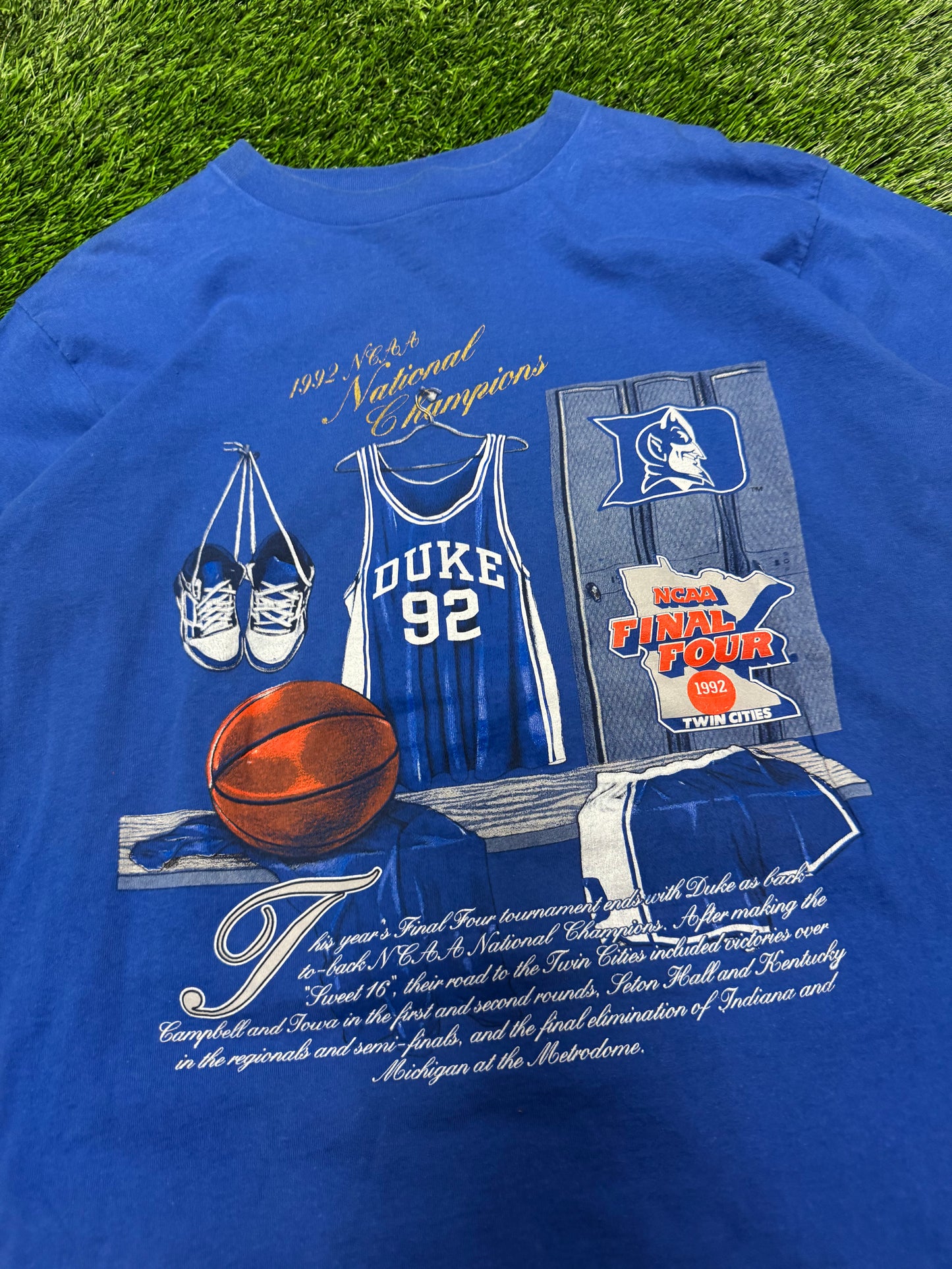 1992 Duke University Vintage NCAA Final Four Nutmeg Locker Tee (XL)