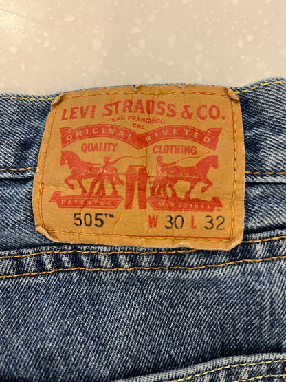 2010s Levi's 505 Faded Blue Shorts (30)