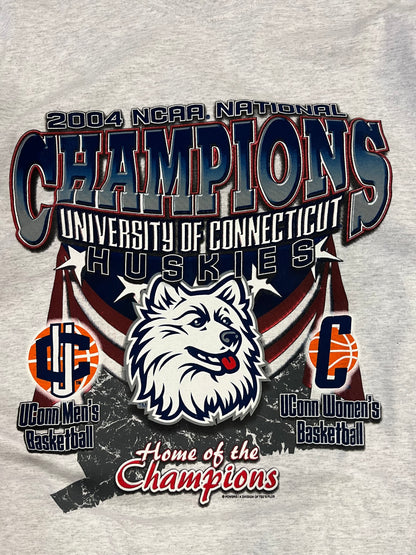 2004 University of Connecticut (Uconn) Huskies Basketball DS Tee (XL)