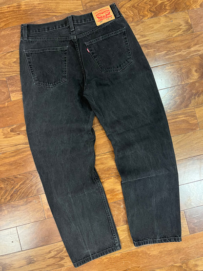 2010s Levi's 550 Black Jeans (34 x 32)