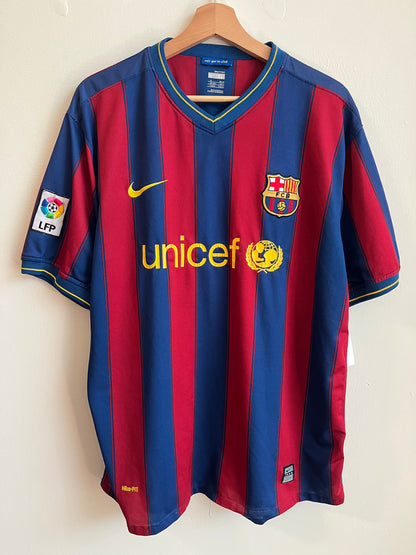 00s FC Barcelona Home Nike Soccer Messi Kit (XL)