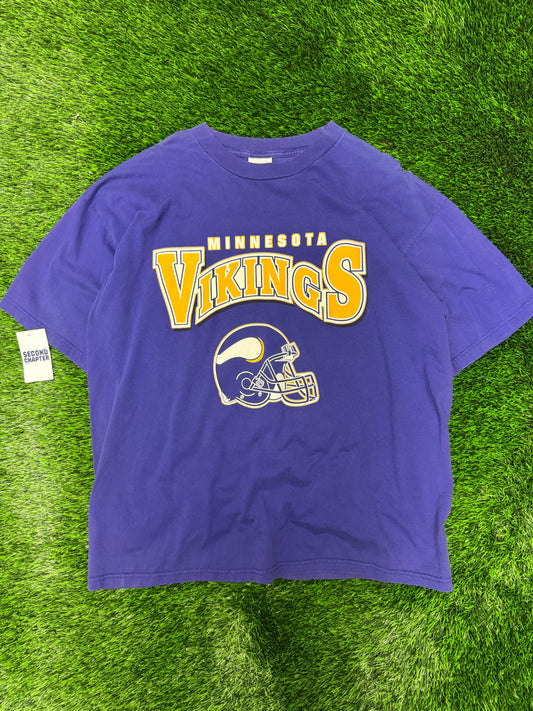 00s Minnesota Vikings Dynasty Helmet Spell Out Tee (XXL)