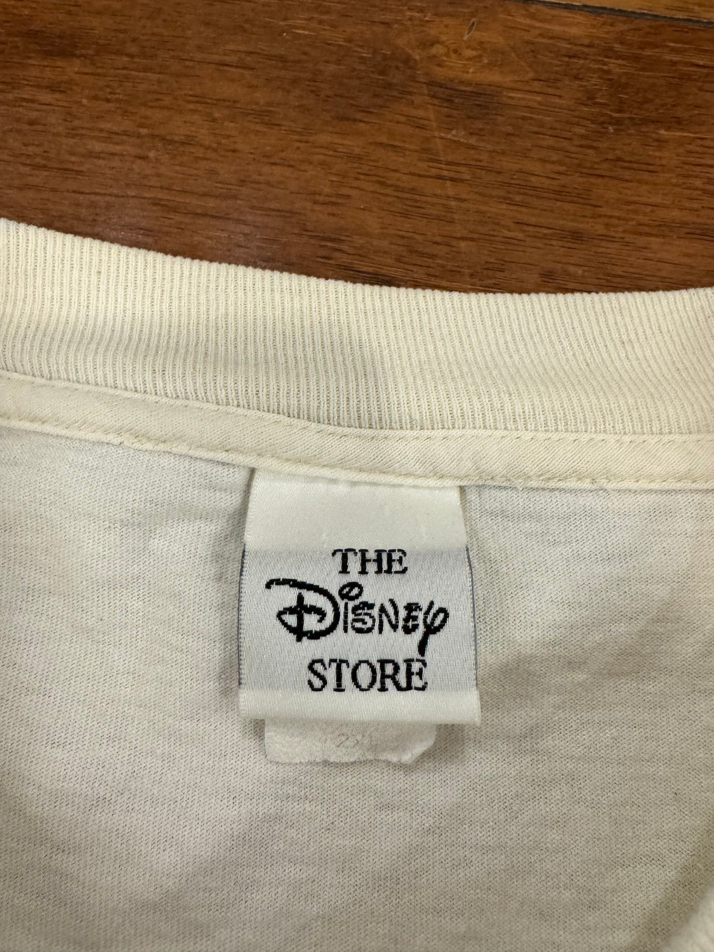 90s Winnie The Pooh And Friends Wrap Around Disney Tee (XXL)