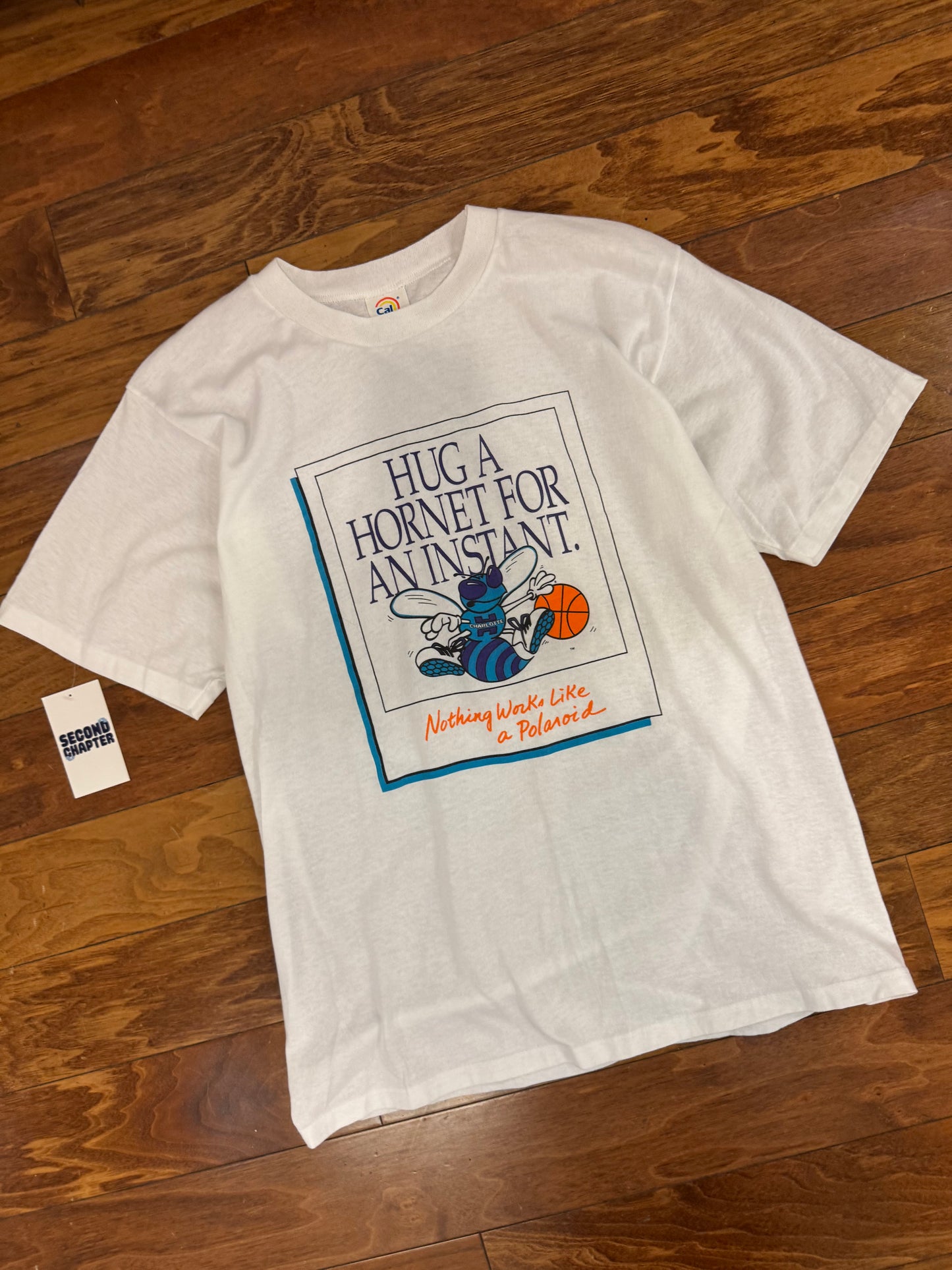 90s Charlotte Hornets "Hug A Hornet For An Instant" Tee (XL)