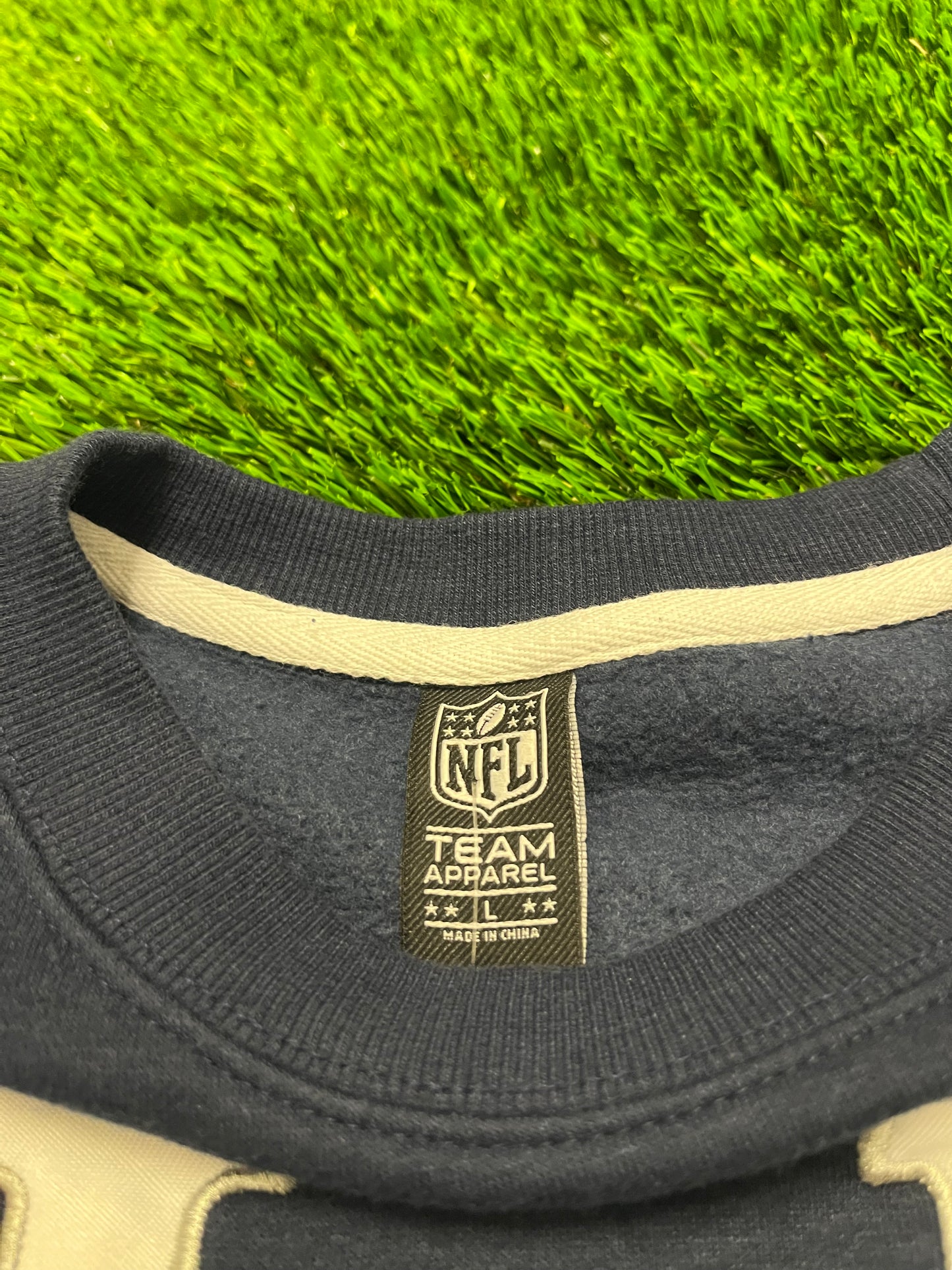 Dallas Cowboys Modern Spell Out Crewneck (L)