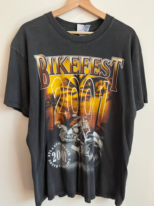 2001 Bikefest Atlantic Beach Faded Black Graphic Tee (L)