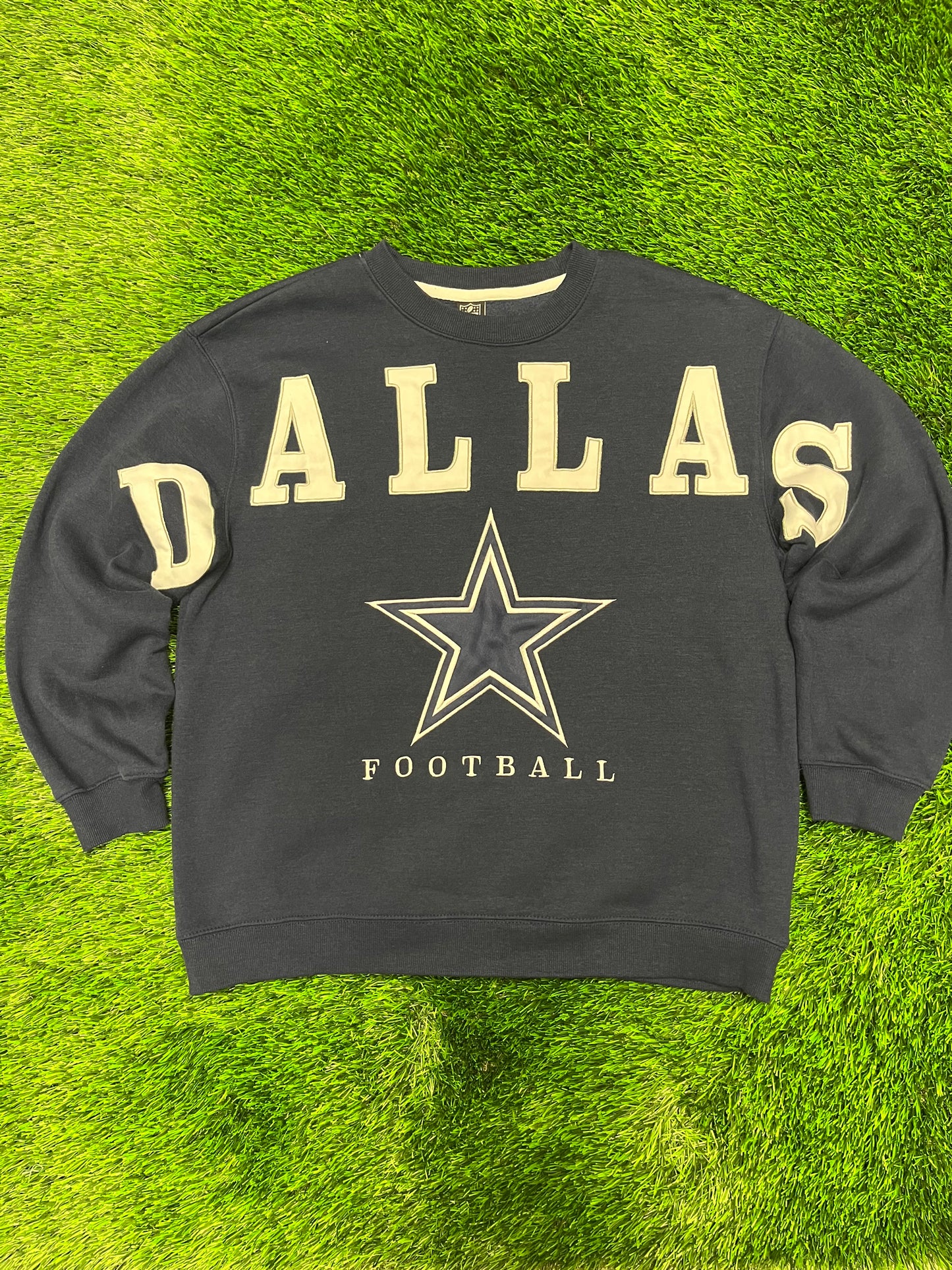 Dallas Cowboys Modern Spell Out Crewneck (L)