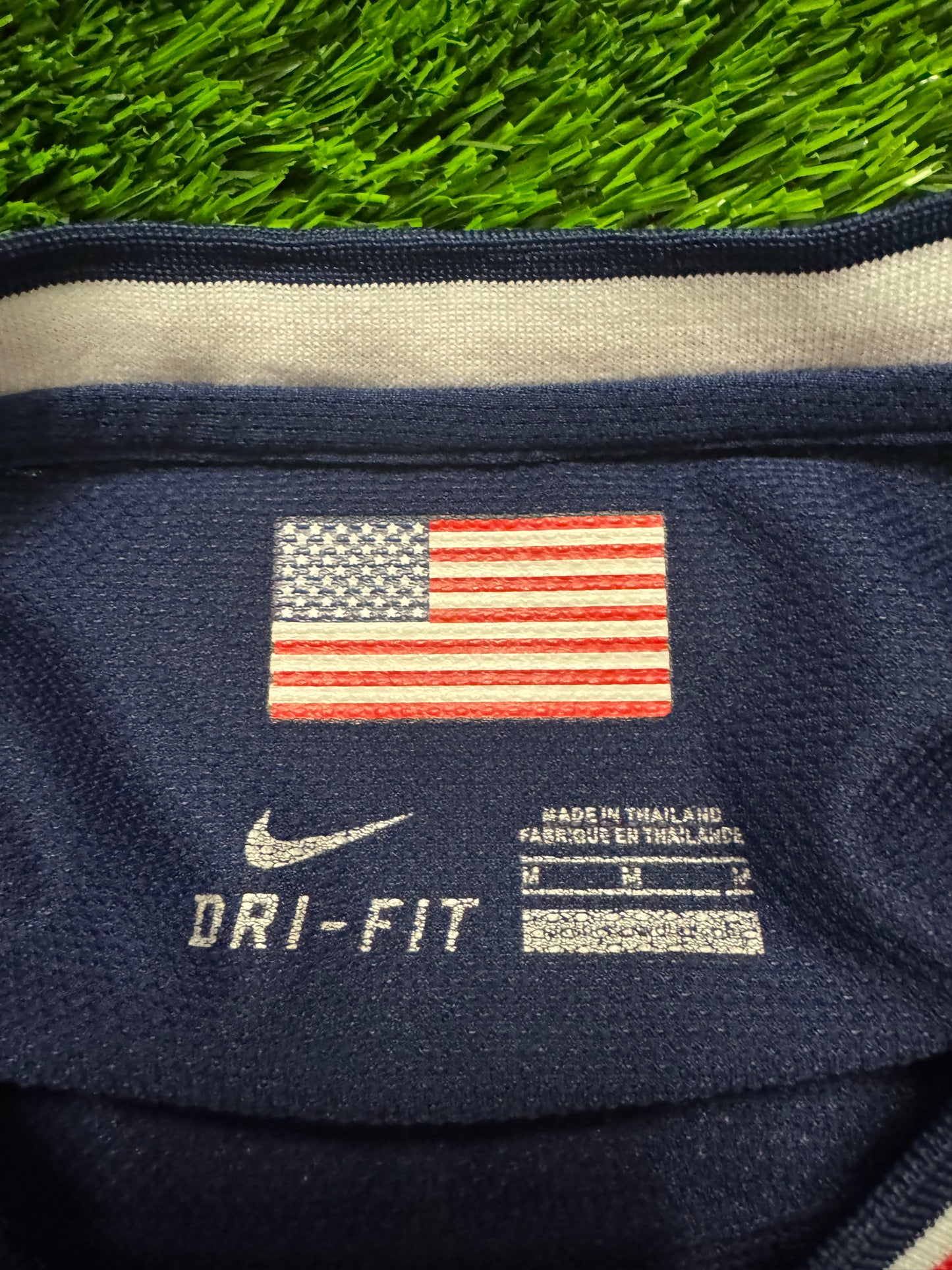 USA Nike Jozy Altidore #17 Away Soccer Jersey 2011-12 Kit (M)
