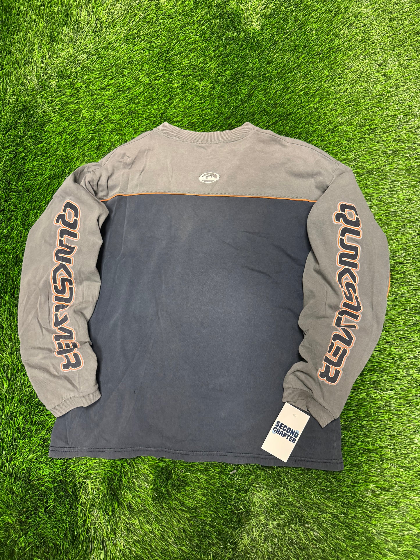 00s Vintage Quiksilver Two Tone Long Sleeve Surf Tee (M)