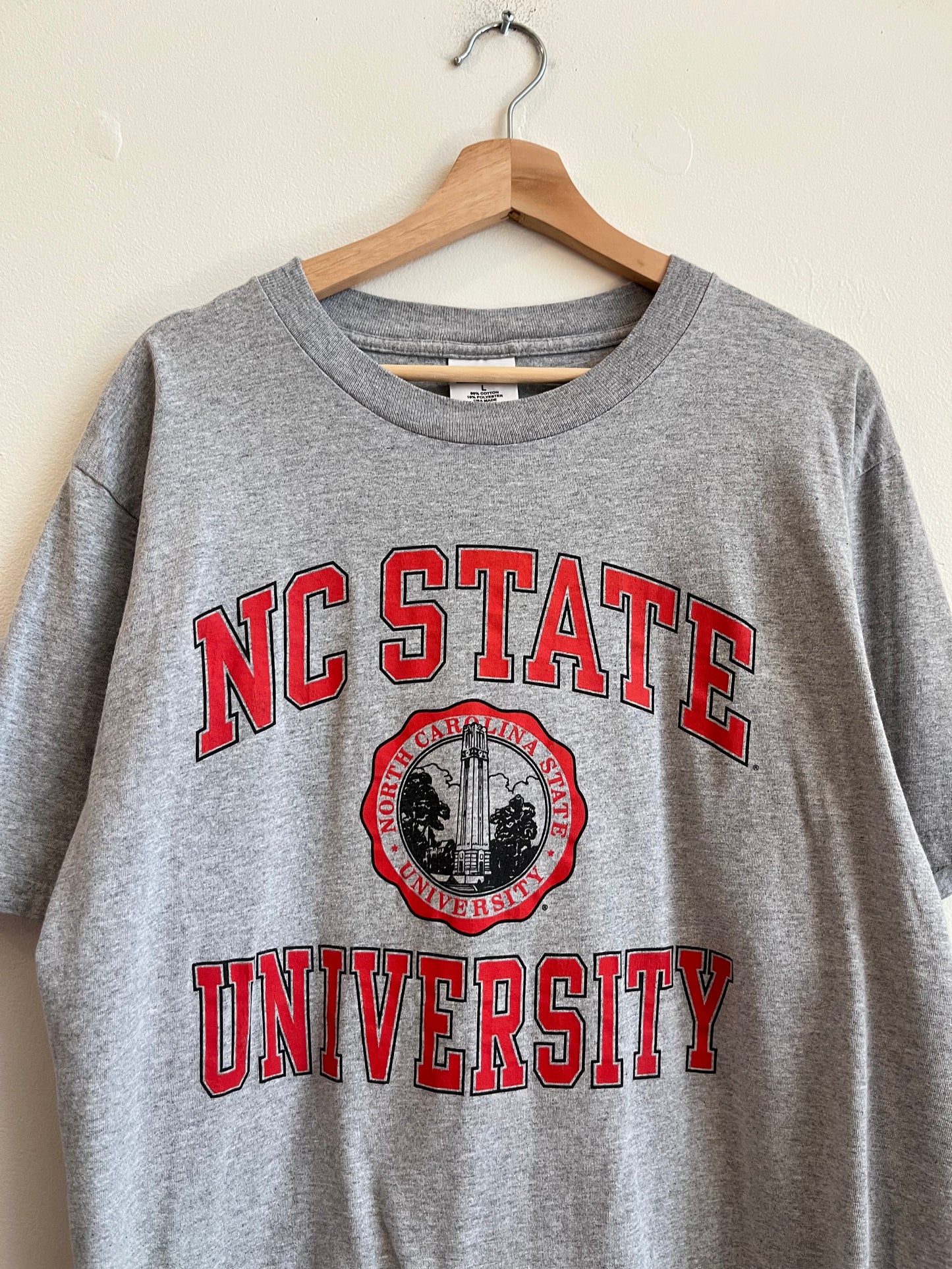 00s NC State Grey Spell Out Tee (L)