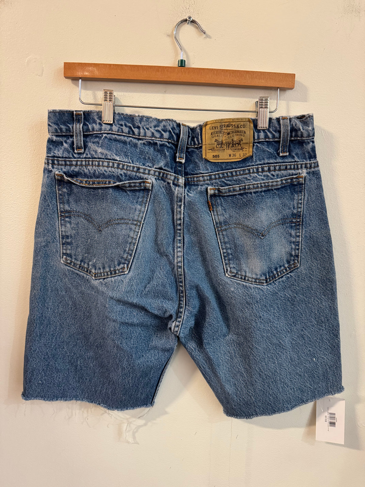 90s Levi’s 505 Orange Tab Shorts (36)