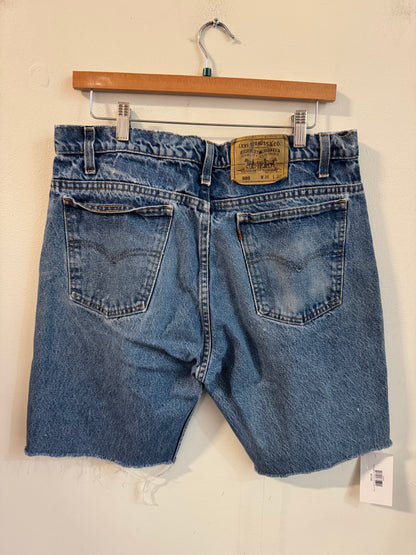 90s Levi’s 505 Orange Tab Shorts (36)