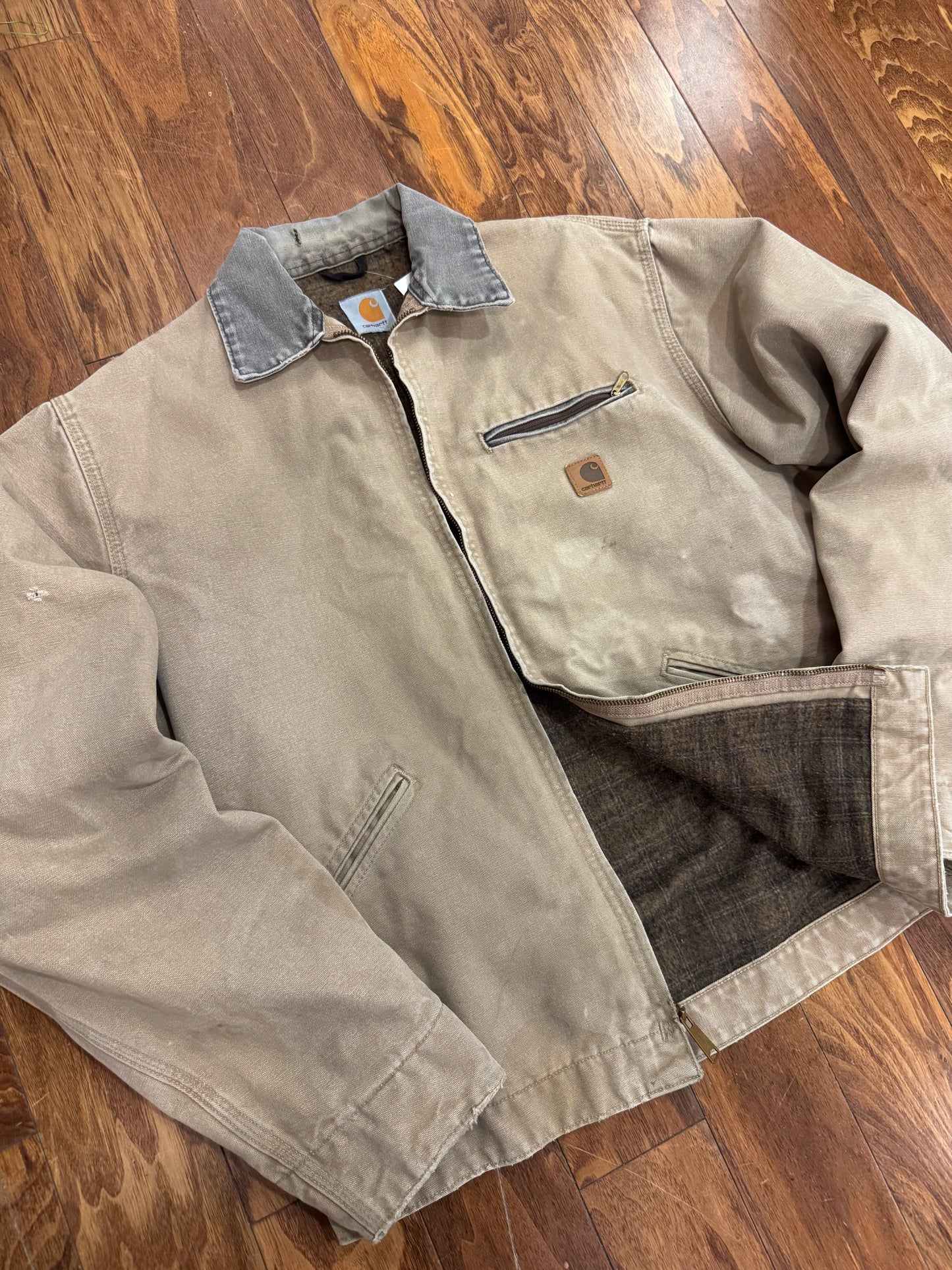 00s Carhartt Detroit Sand Faded Jacket (L)