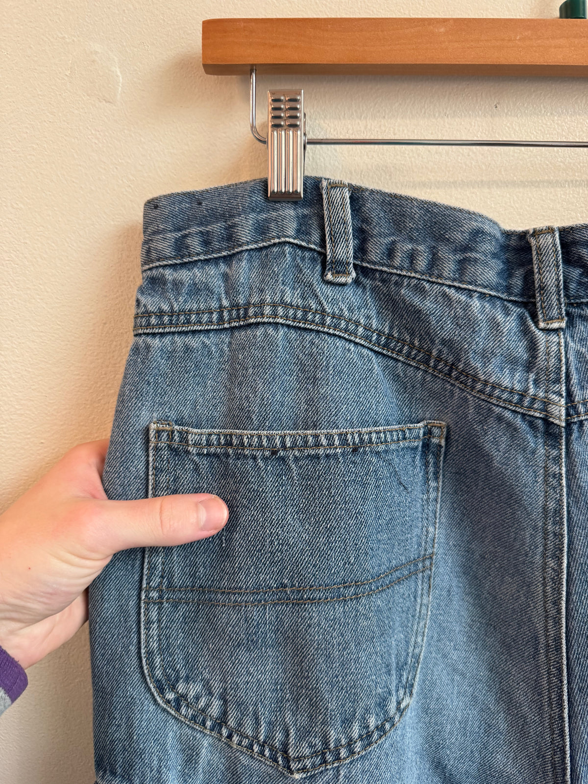 00s Faded Glory Denim Cargo Shorts (36)