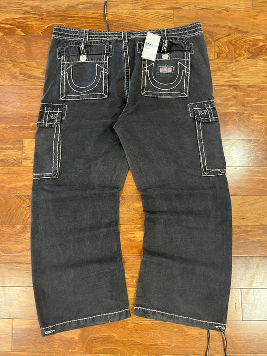 00s True Relgion Black Cargo Pants (44x32)