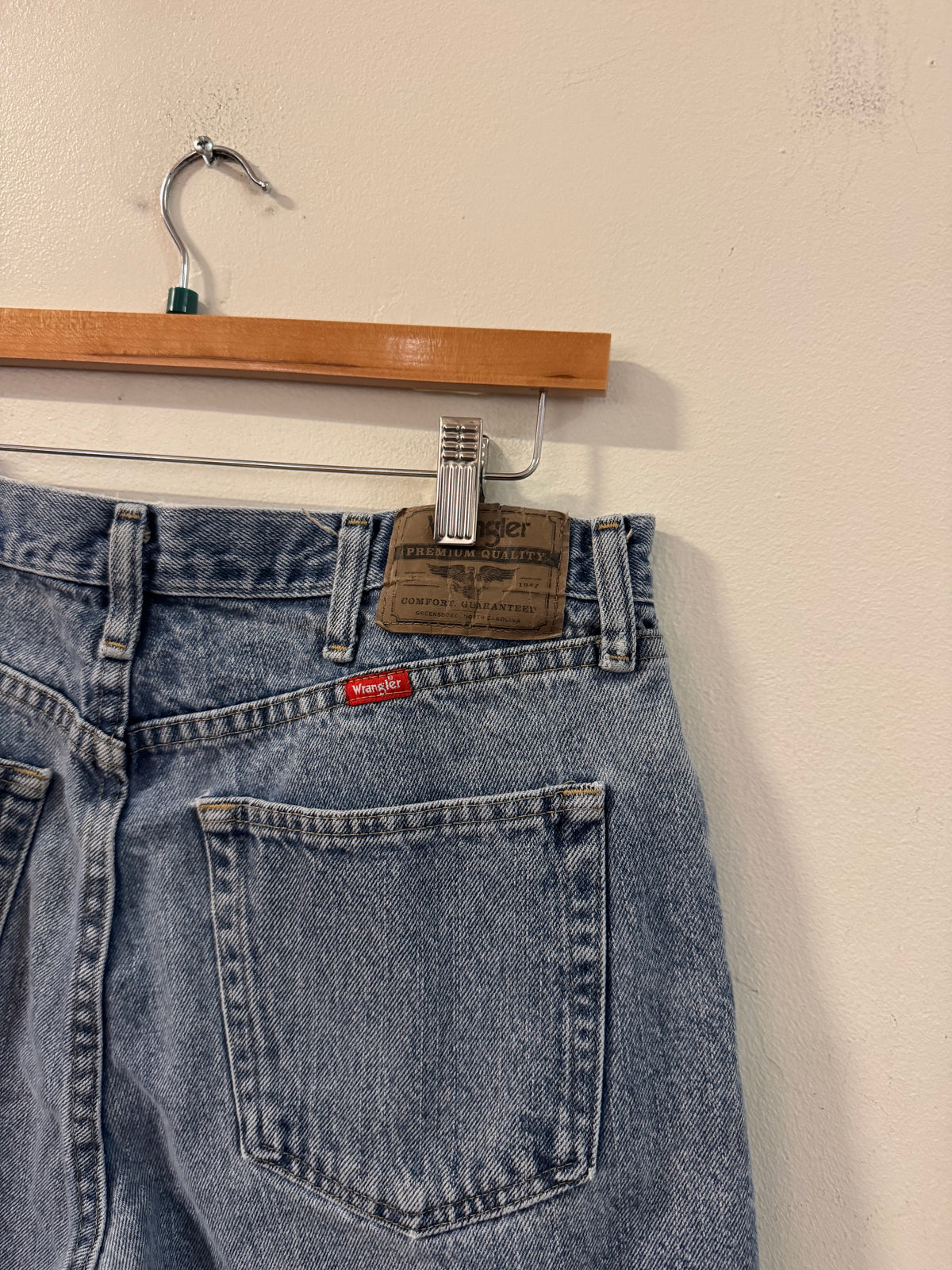 00s Wrangler Faded Shorts (34)