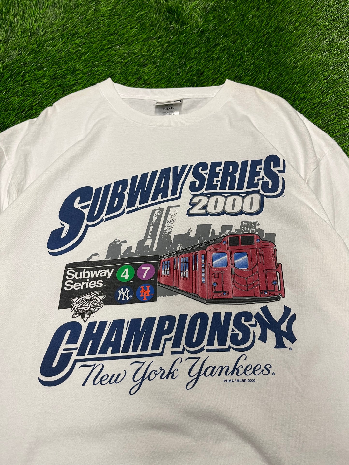 2000 New York Yankees Subway Series Vintage Puma MLB Oversized Tee (XL)