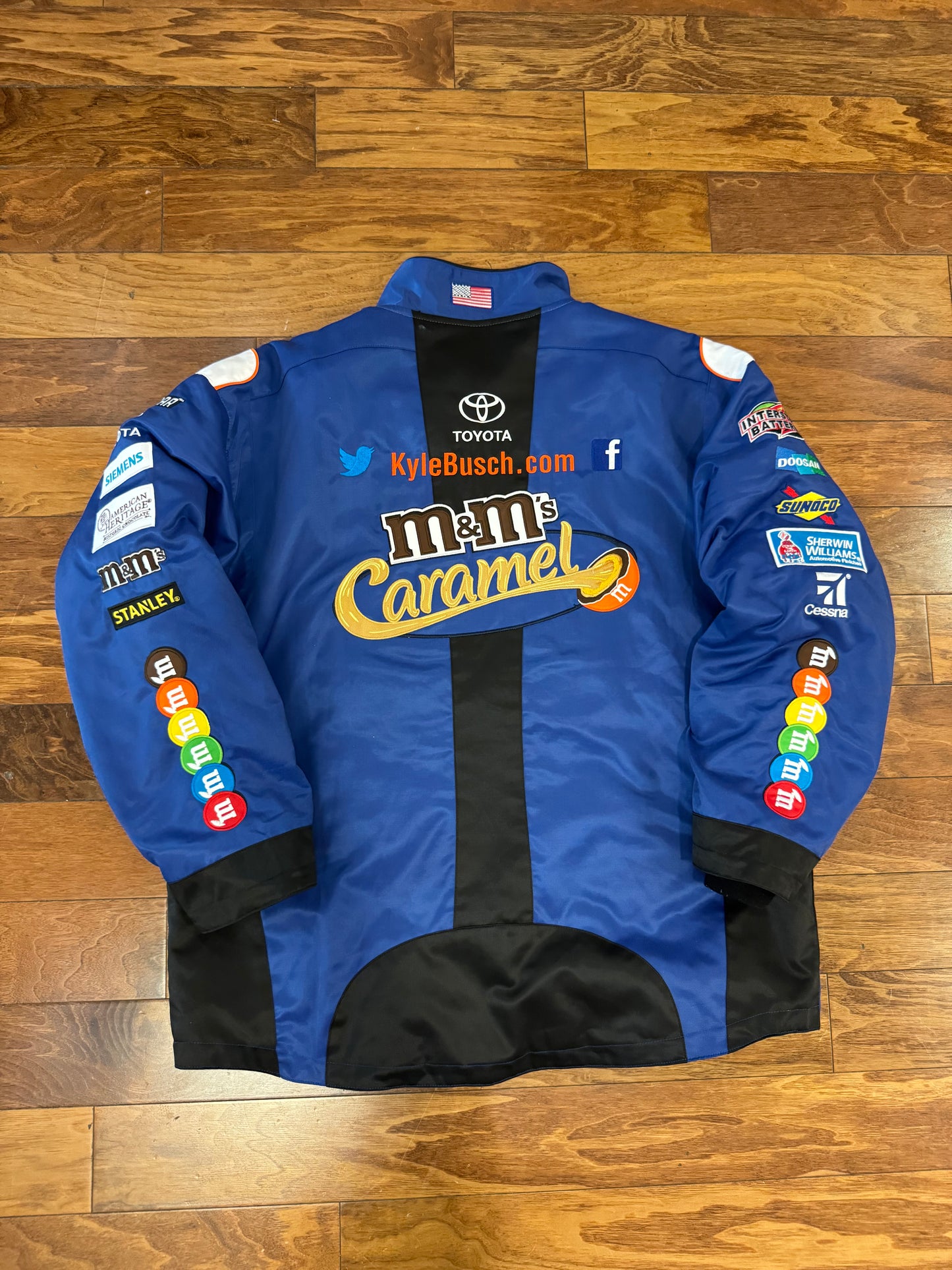 2018 Kyle Busch Joe Gibbs M&M Racing Nascar Jacket (XXL)