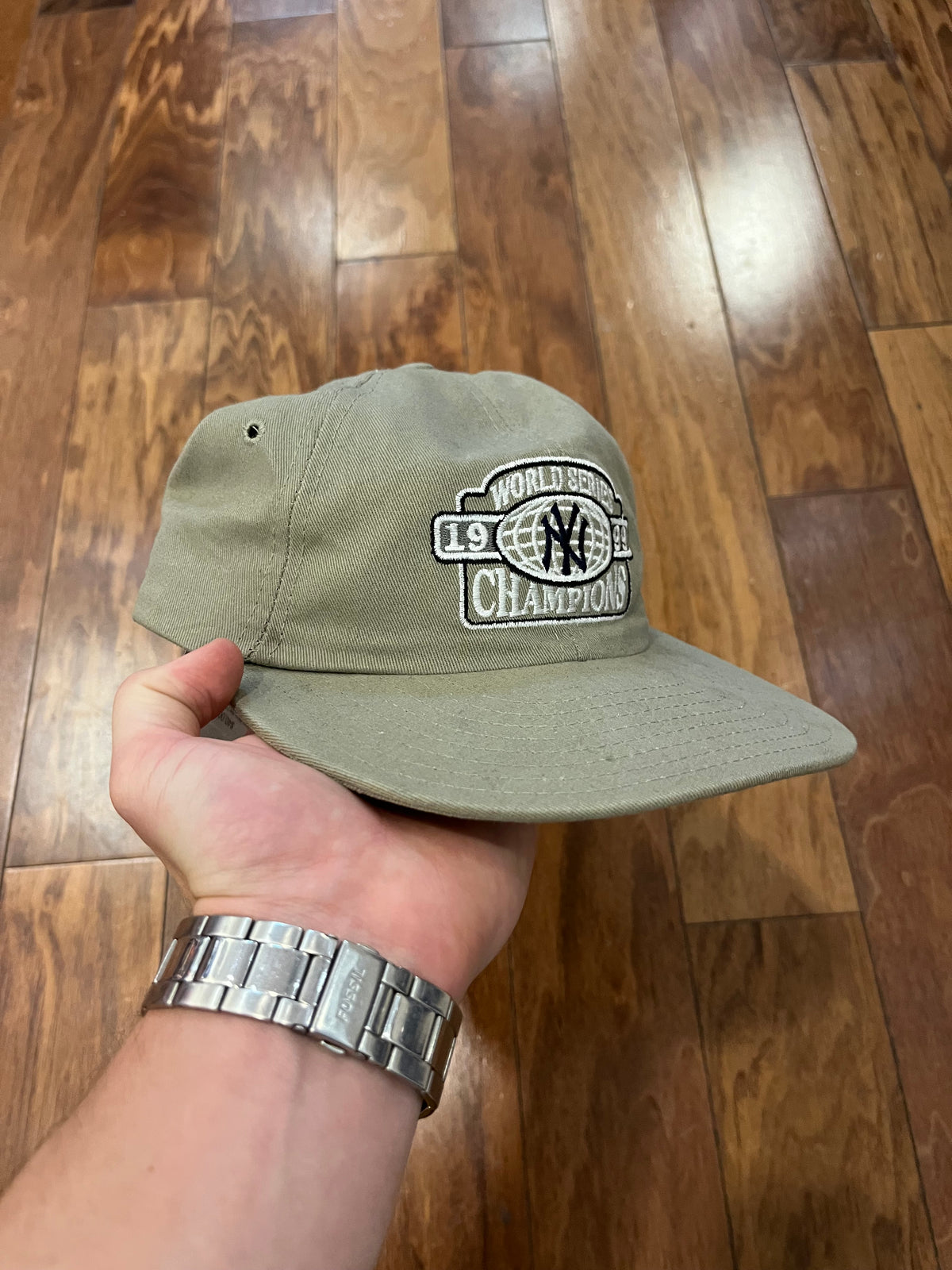 1999 New York Yankees Beige Spell Out Hat (OS)