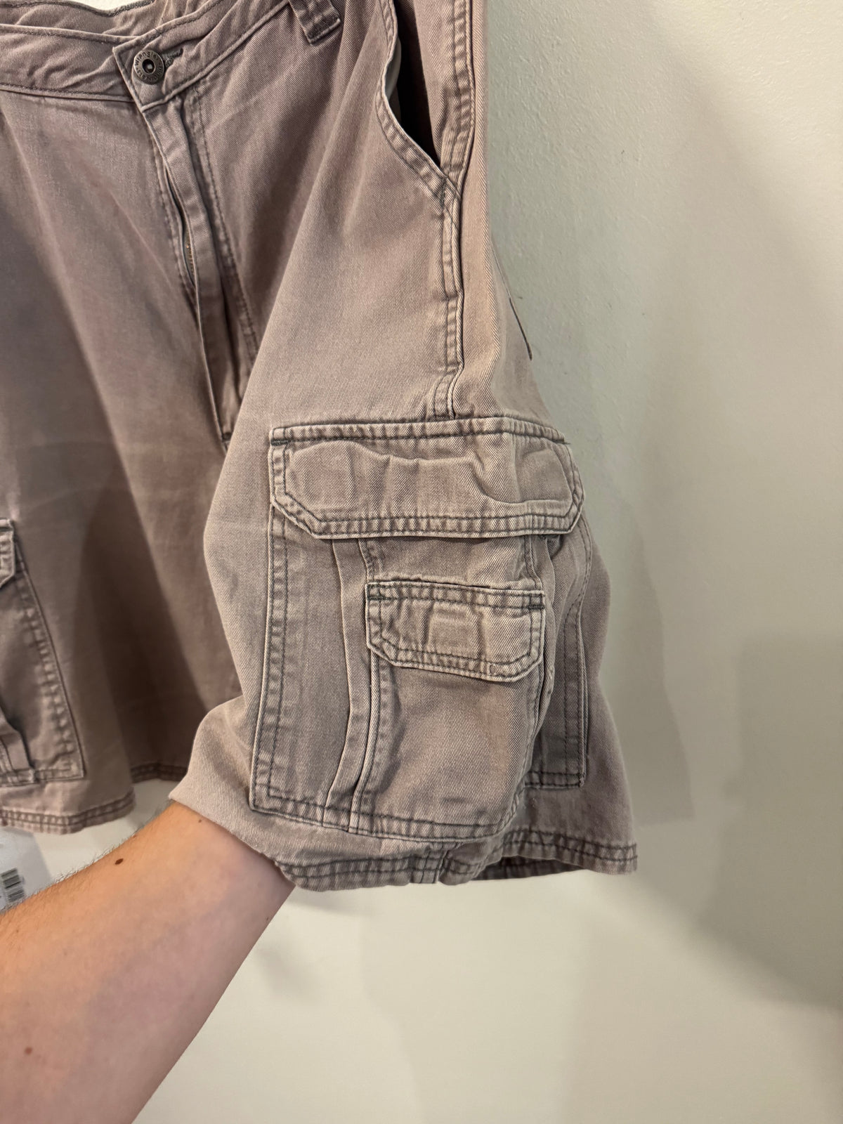 00s Wrangler Faded Cargo Shorts (34)