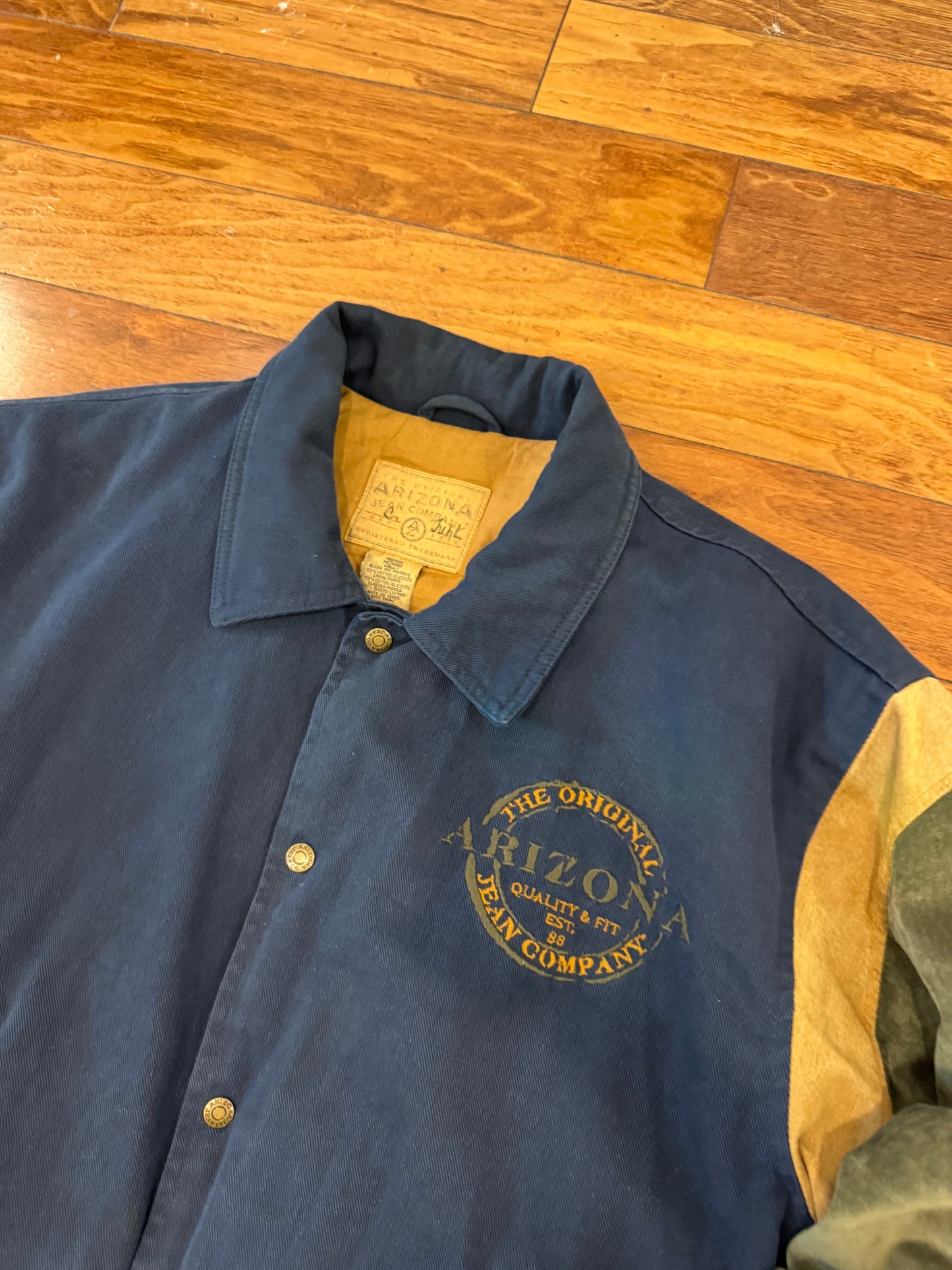 00s Arizona Jeans Multi-Color Spell Out Jacket (M)