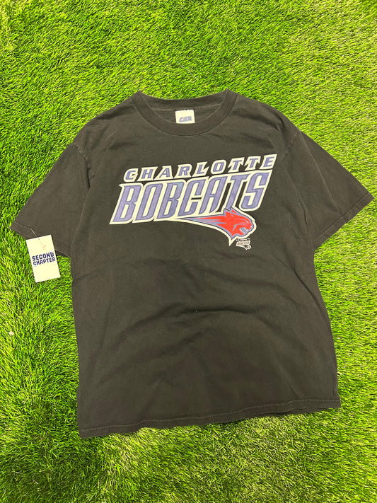 00s Charlotte Bobcats Spell Out Vintage Black Tee (L)