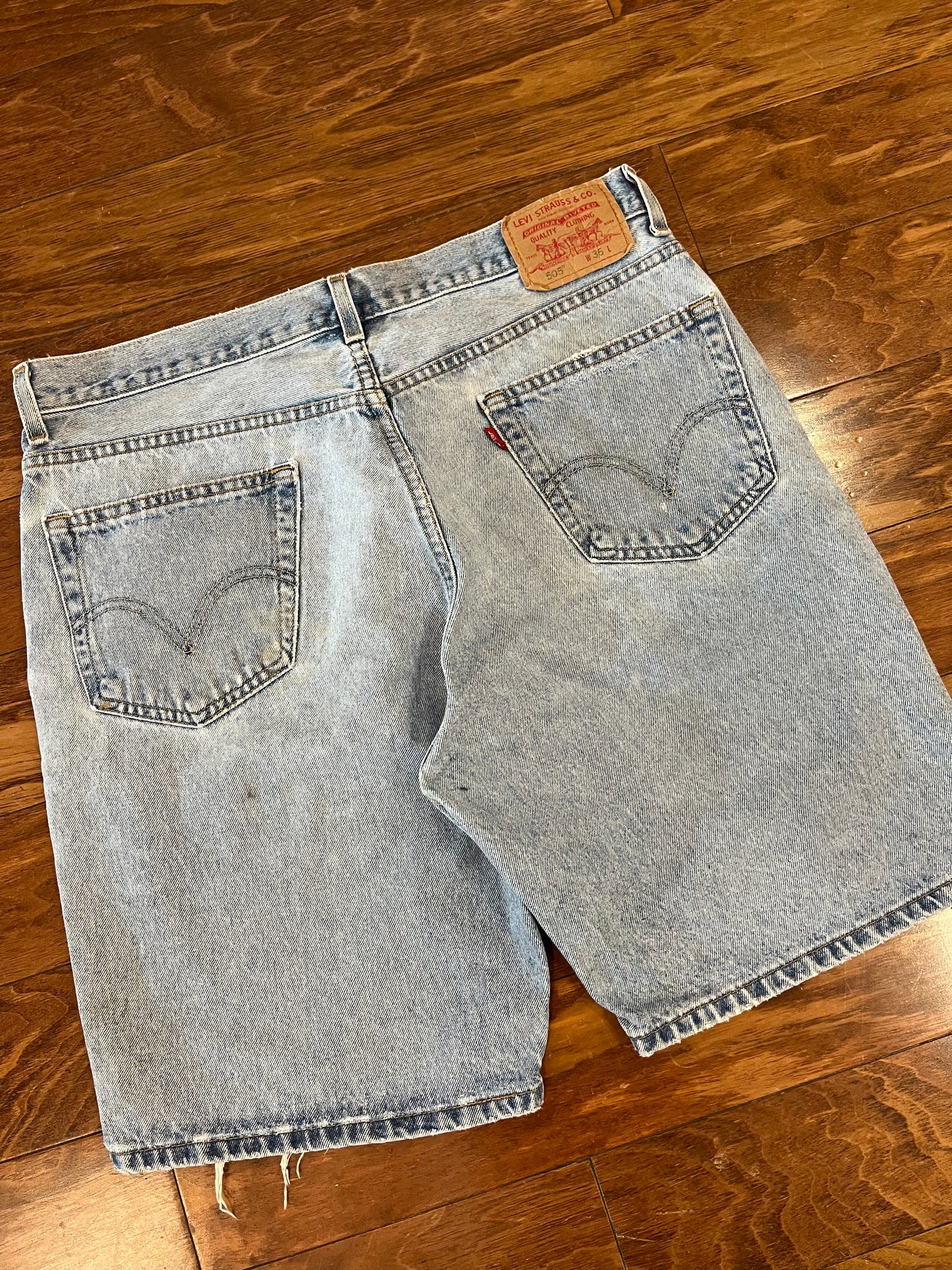 2003 Levi's 505 Blue Shorts (36)