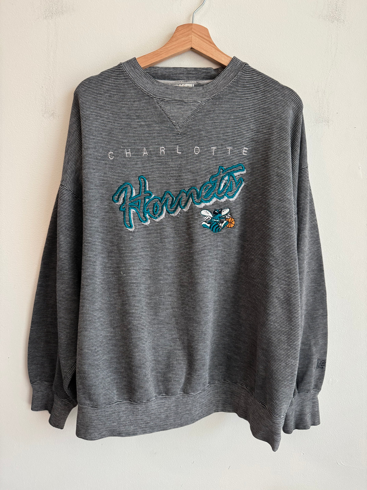 90s Charlotte Hornets Embroidered Lee Crewneck (XL)