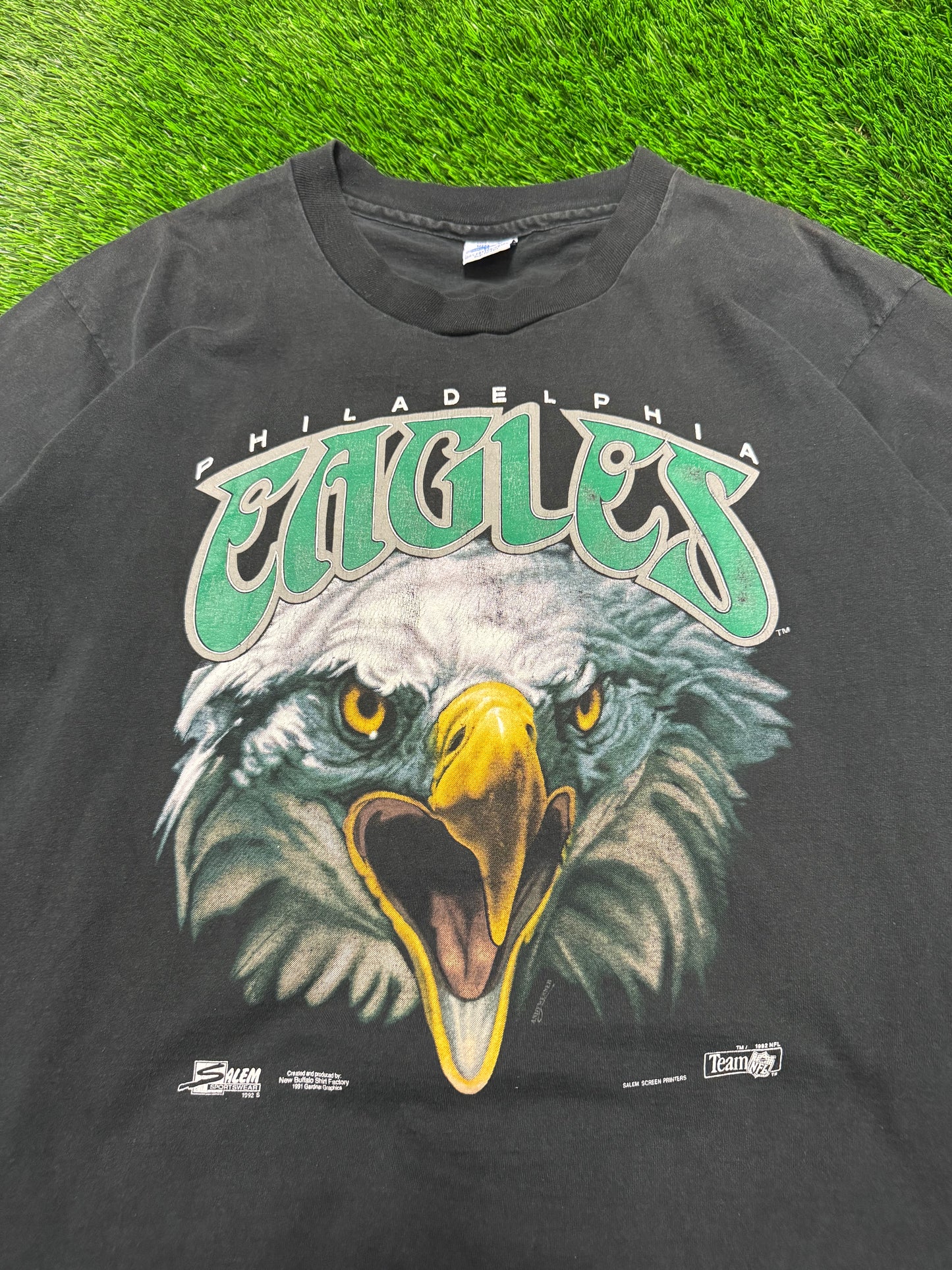 1992 Philadelphia Eagles Angry Bird Salem Tee (XL)