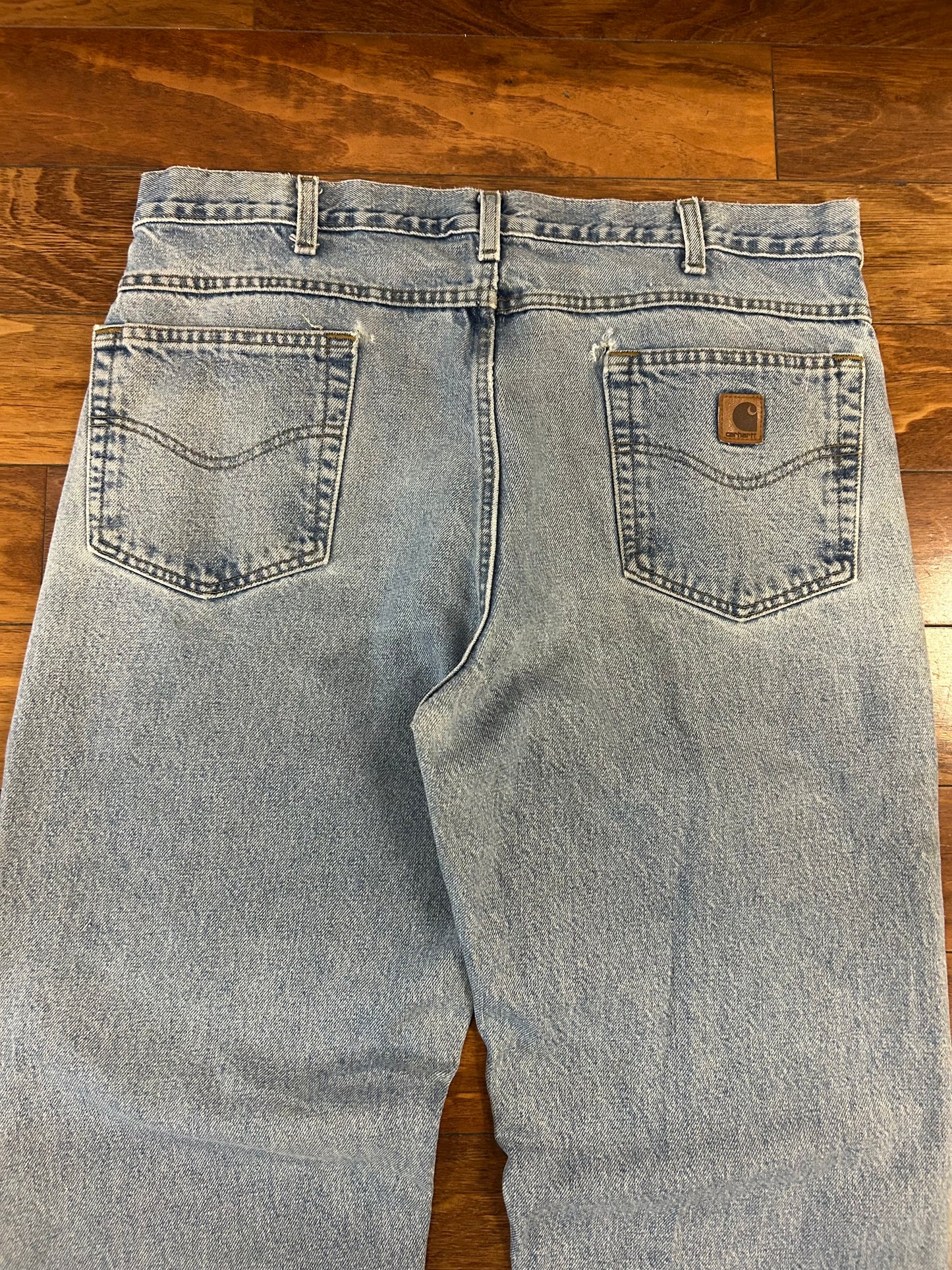 00s Carhartt Mud Wash Distressed Blue Jeans (38 x 30)