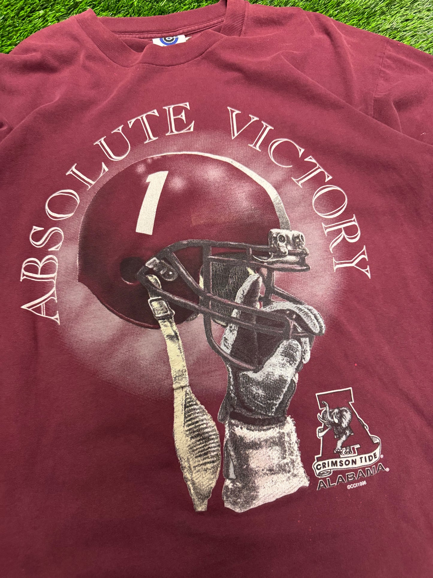 1996 University of Alabama Vintage Helmet "Absolute Victory" Tee (XL)