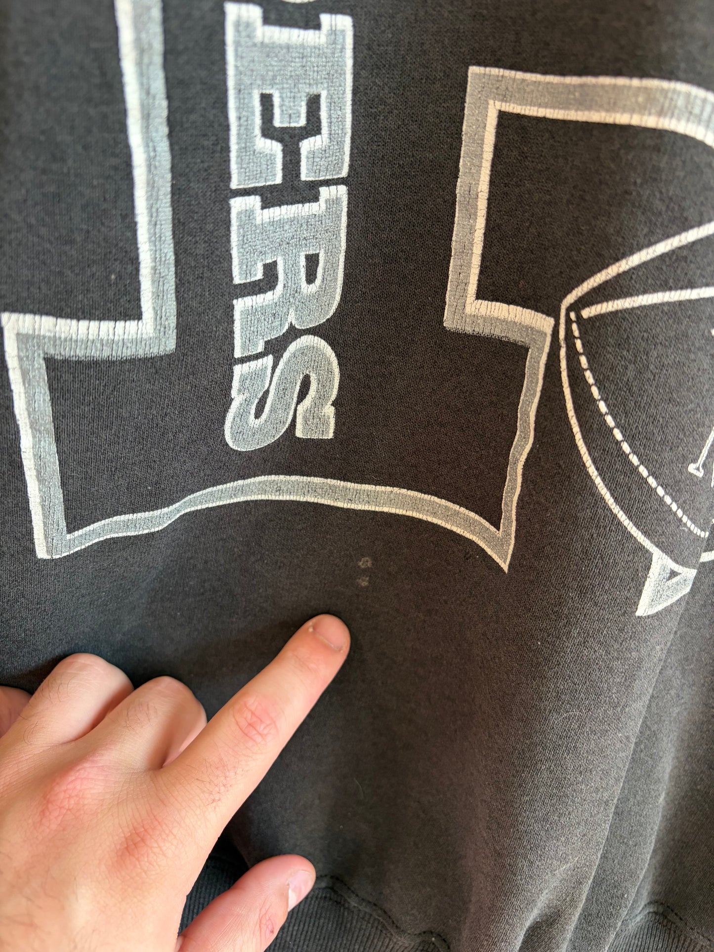 1990s Oakland Raiders Hanes Faded Black Crewneck (XXL)