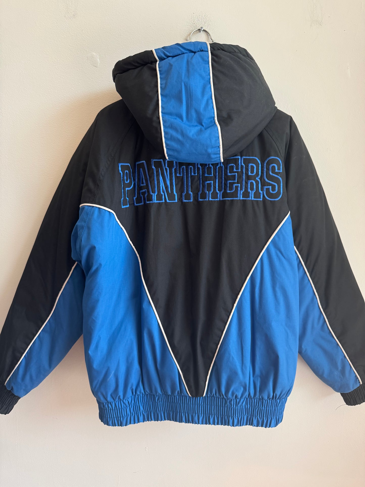 90s Carolina Panther Pro Player Dark Blue Inaugural Season Puffer Jacket (M)