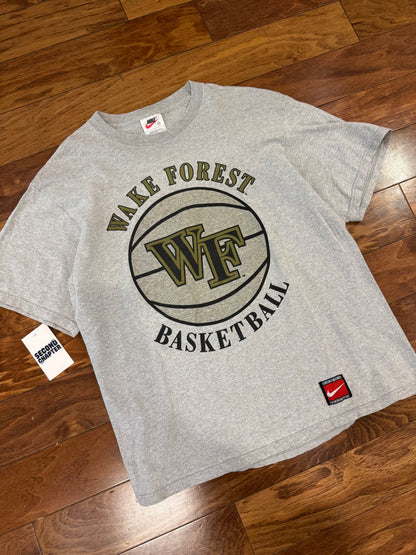 90s Nike Wake Forest Basketball Tee (M)