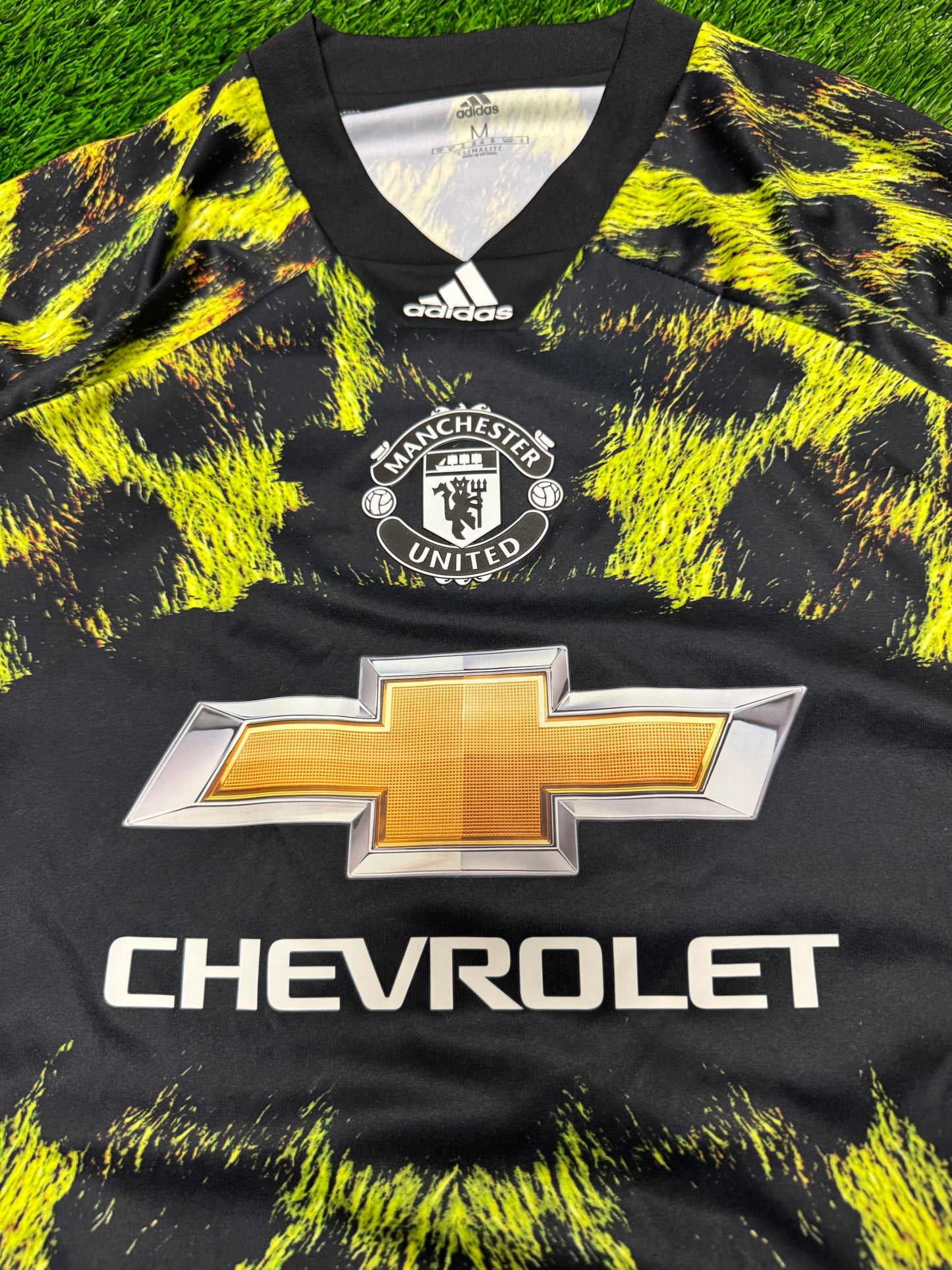 Manchester United EA Sports Adidas Deadstock Jersey 2018 Kit (L)