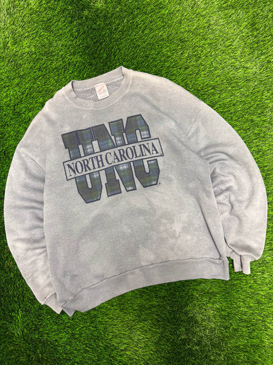 90s University of North Carolina UNC Plaid Letters Vintage Crewneck (L)