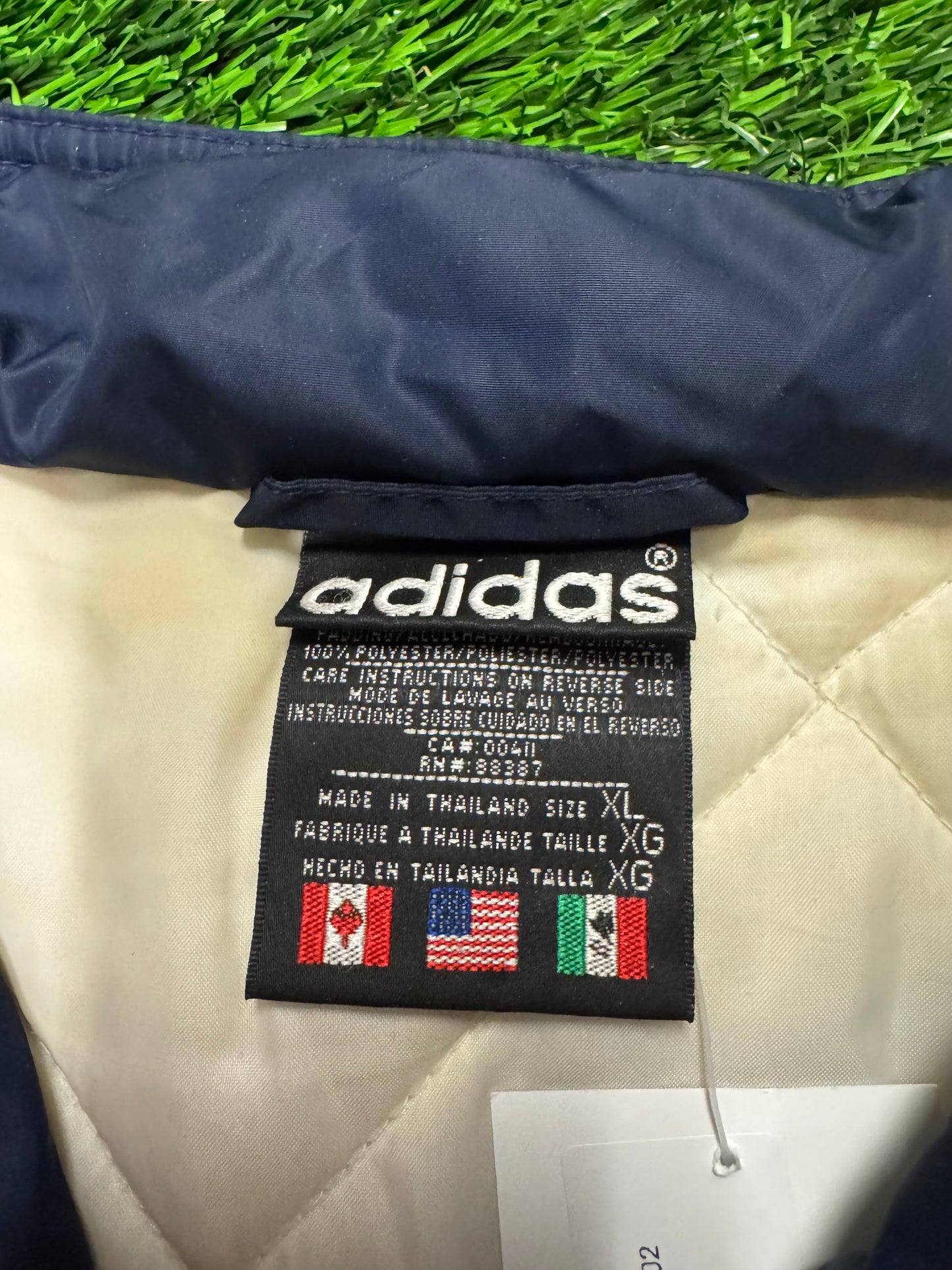 90s Adidas Vintage Striped Navy Puffer Jacket (XL)