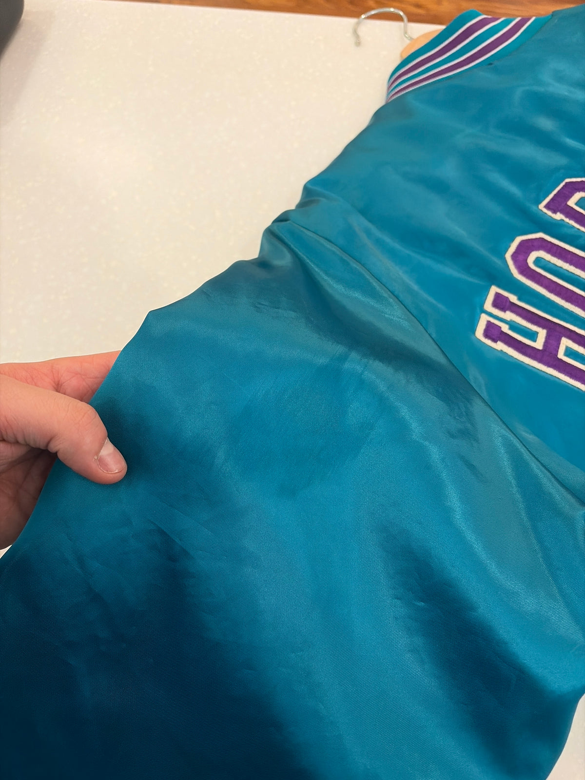 90s Charlotte Hornets Swingster Satin Jacket (L)