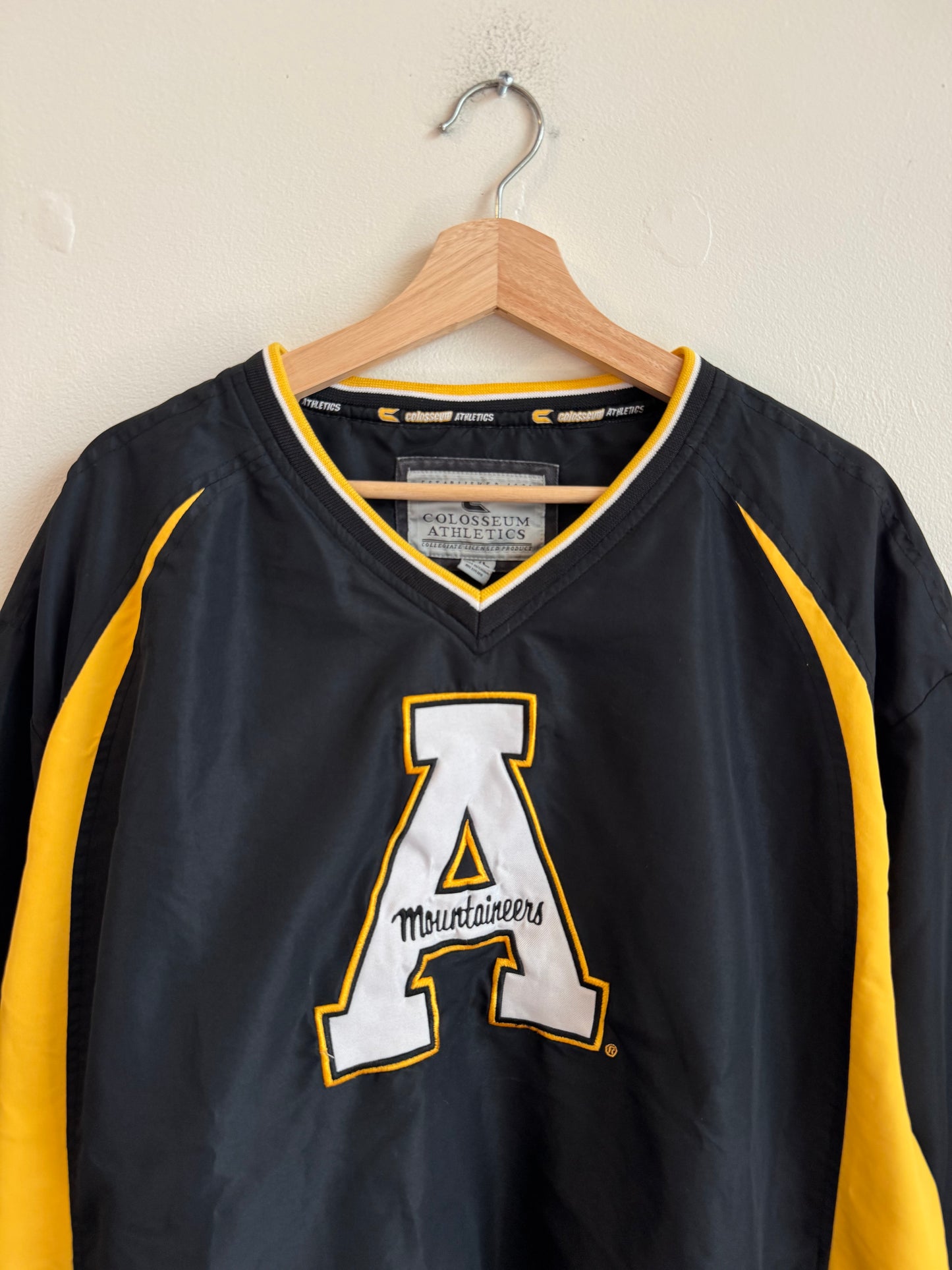 00s Appalachian State Colosseum Embroidered Windbreaker (XXL)