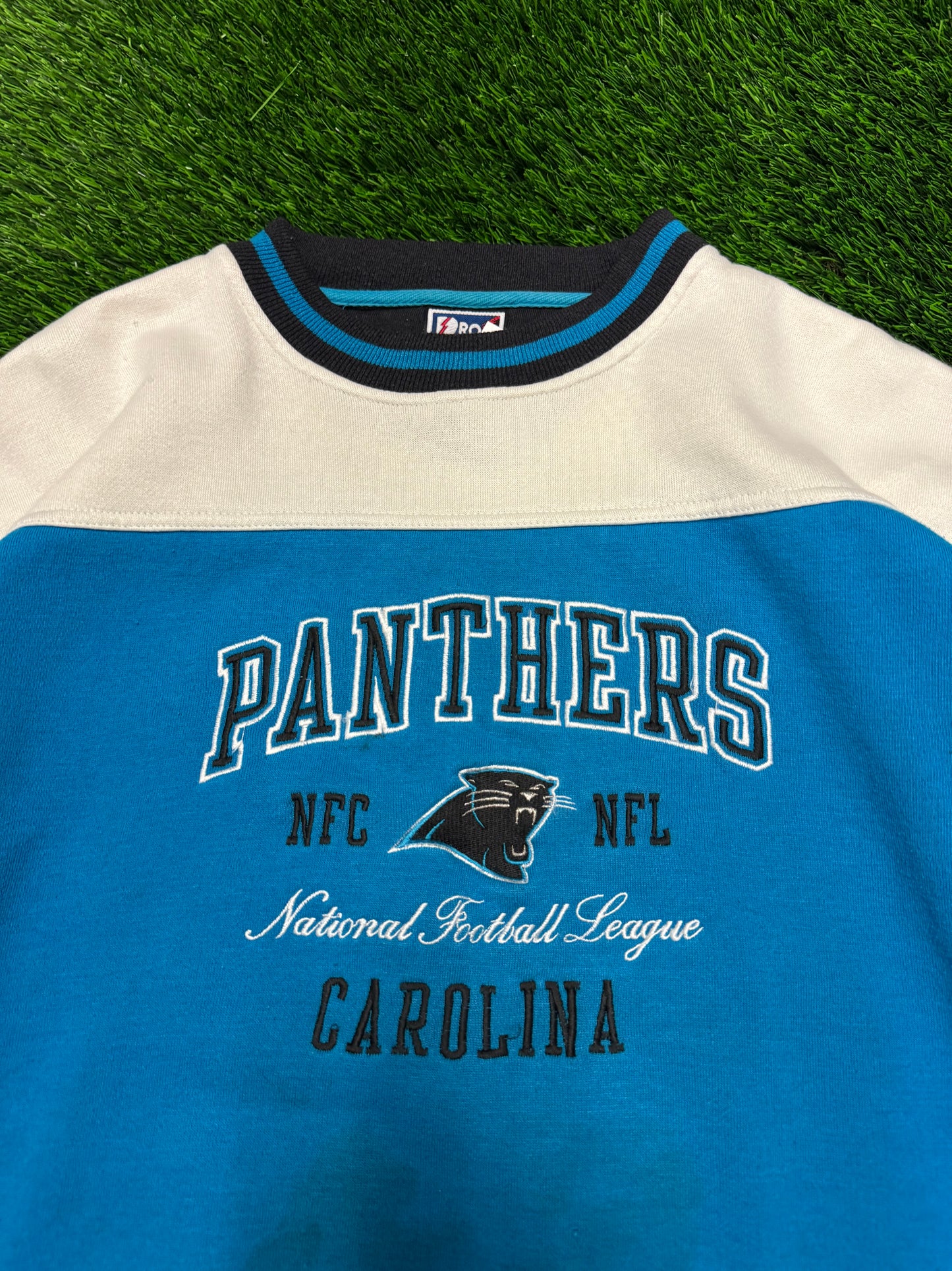 90s Panthers Pro Player Embroidered Boxy NFL Crewneck (XL)