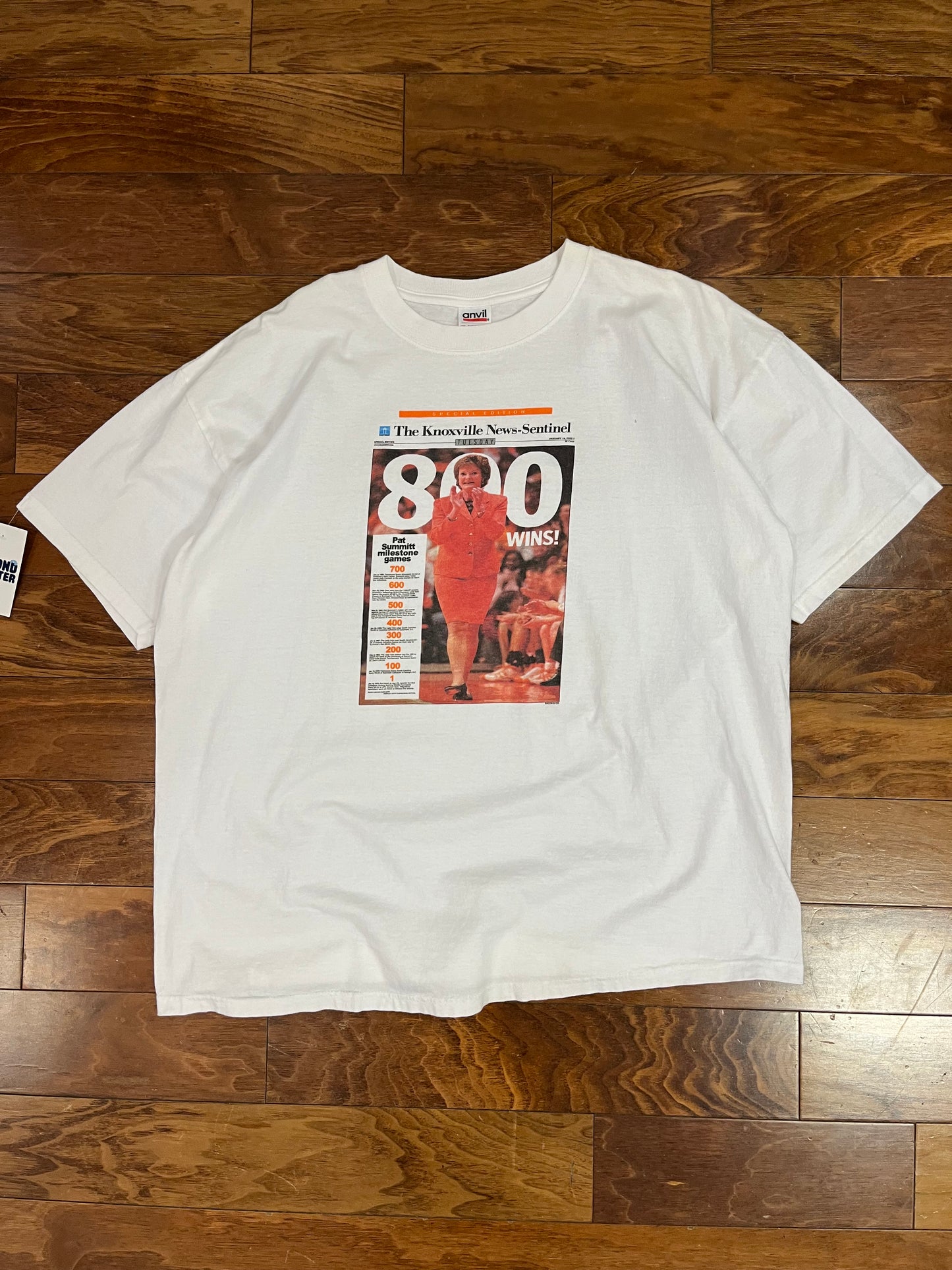 2003 Tennessee University Knoxville Newspaper Tee (XXL)