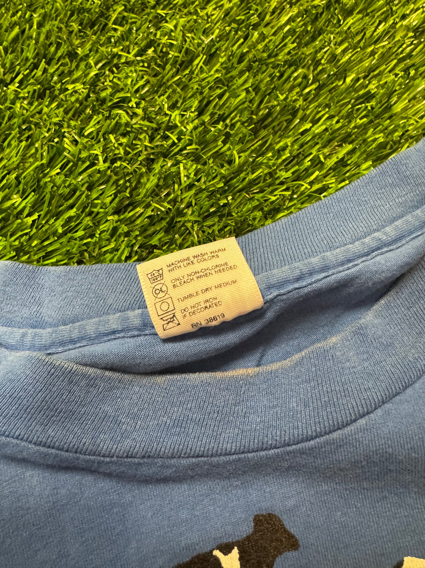 1985 Ben & Jerry's "Vermont's Finest" Grail Cow Graphic Tee (XL)