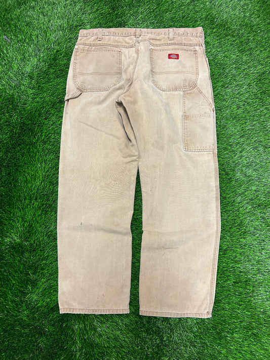 00s Dickies Tan Workwear Carpenter Stained Pants (38 x 32)